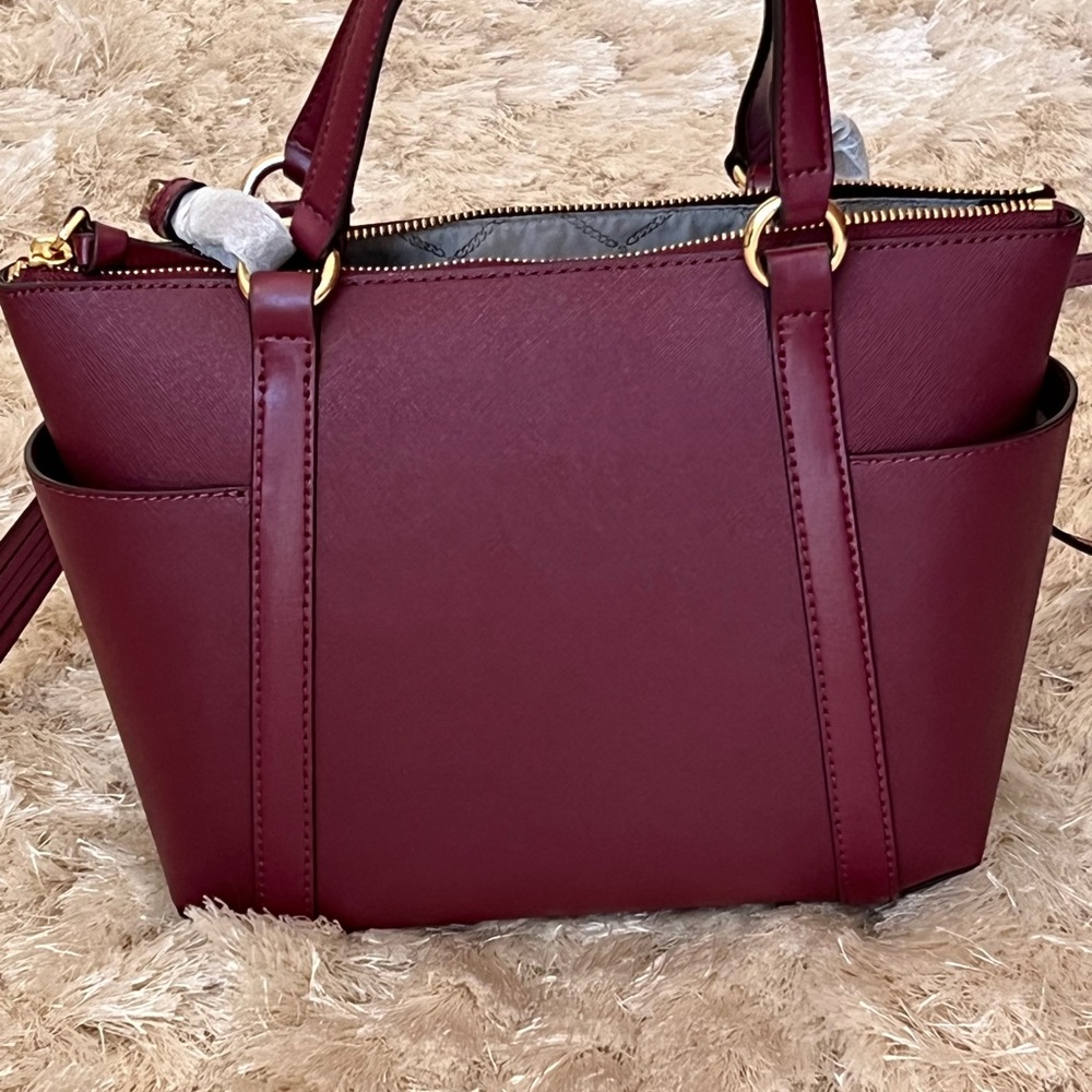 Micheal Kors Purse NWT